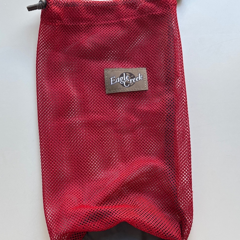 Eagle Creek Red Mesh Storage Bag